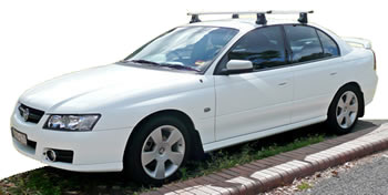 Thule GL754 roofracks fitted to Holden Commodore